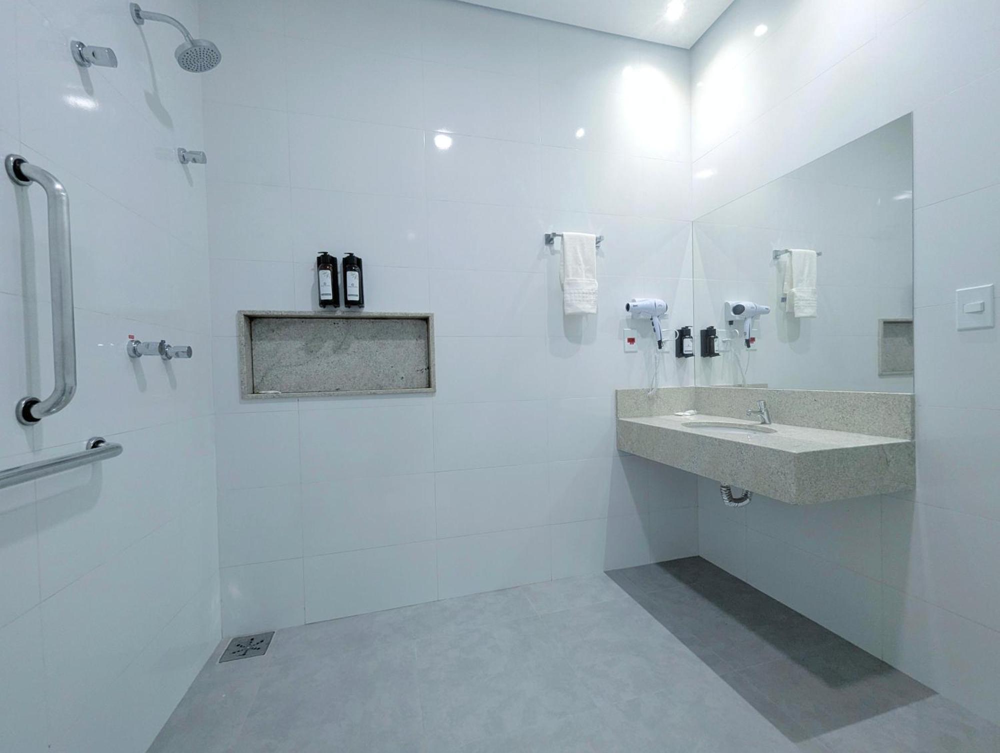 Hotel Jardim Iracema Teófilo Otoni 外观 照片